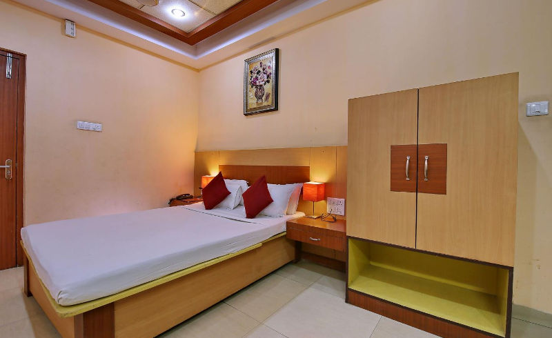 AC Deluxe Double Bed